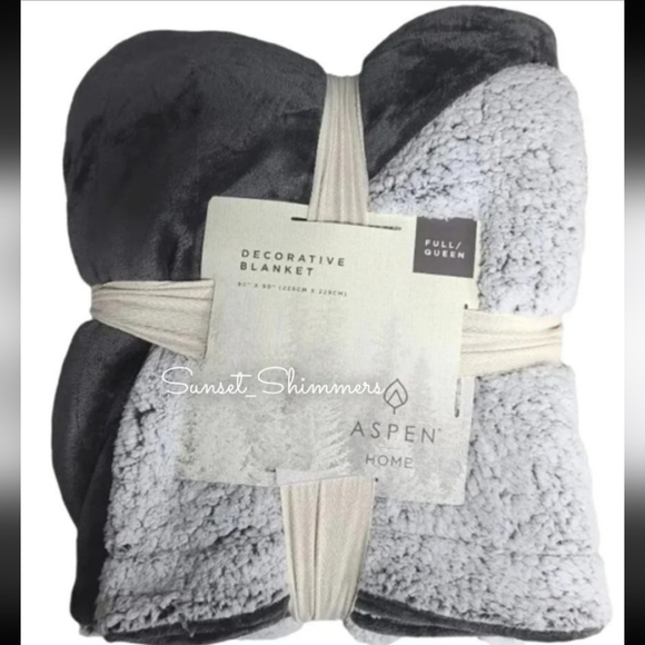 Aspen Home Other - Aspen Home Full / Queen Size Reversible Sherpa Decorative Blanket Gray 90x90”